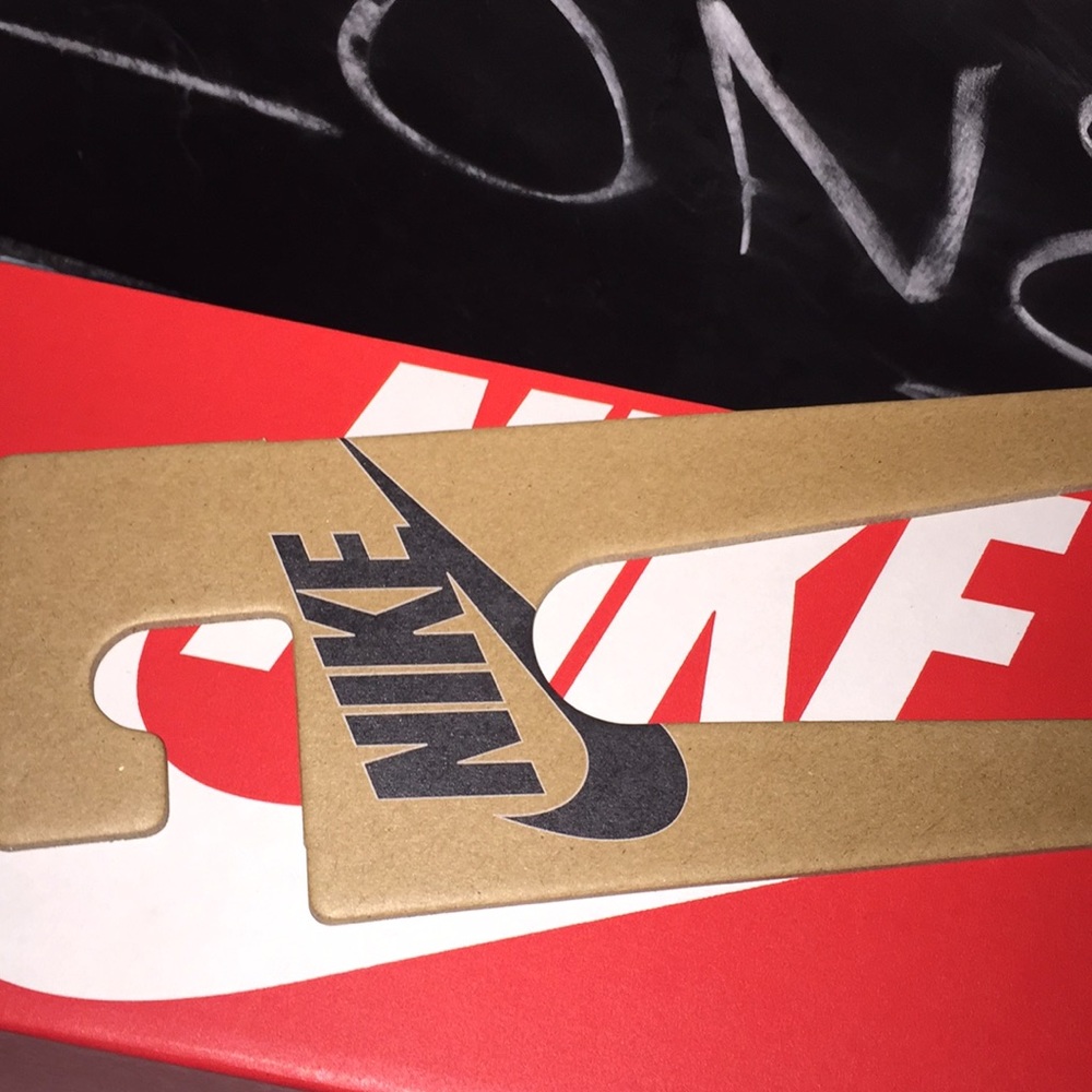 Women Nike Slides - Picture 6 of 7